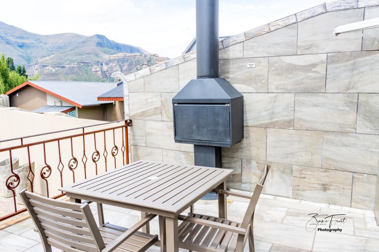 Willow Manor Clarens Bagian luar foto