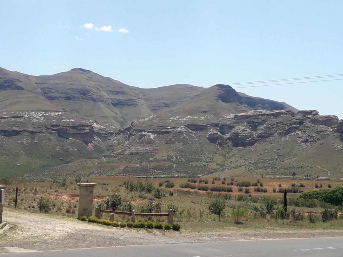 Willow Manor Clarens Bagian luar foto